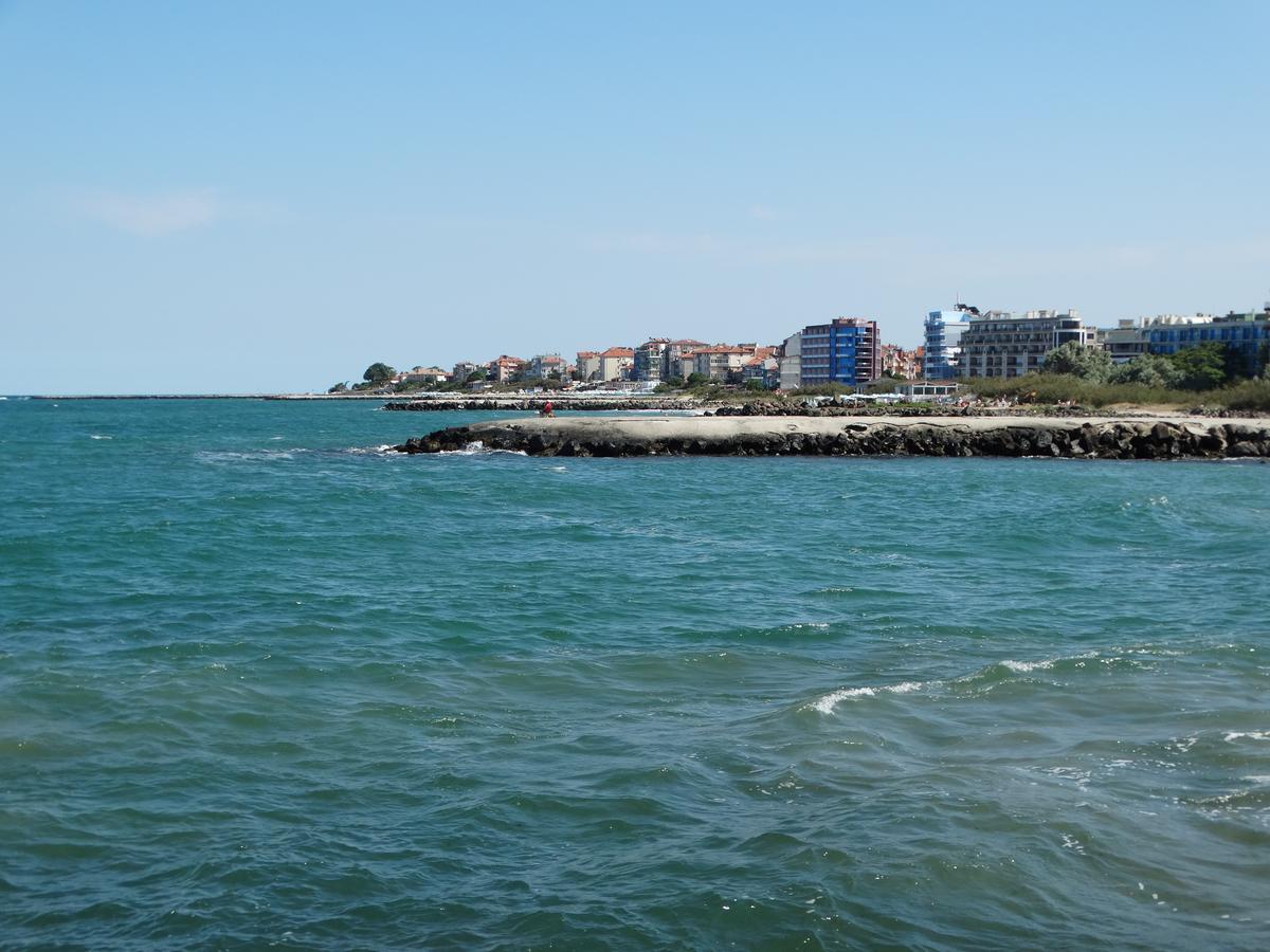 Lora Boutique Apartment Pomorie Ngoại thất bức ảnh