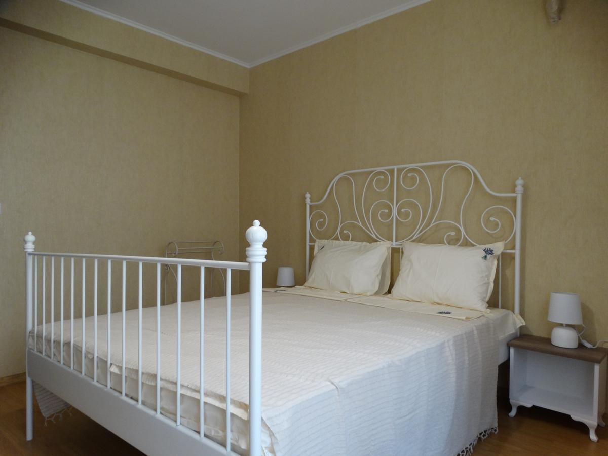 Lora Boutique Apartment Pomorie Ngoại thất bức ảnh