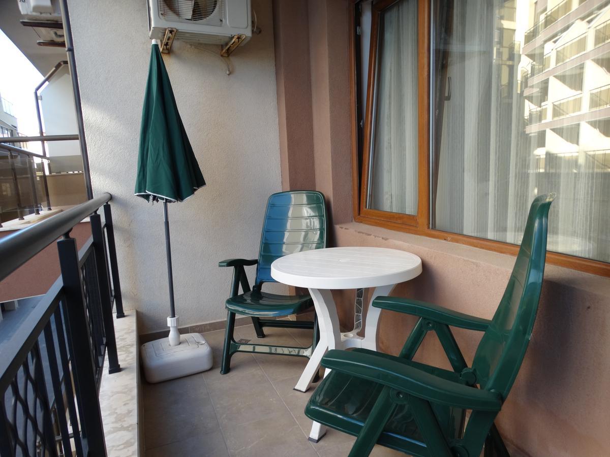 Lora Boutique Apartment Pomorie Ngoại thất bức ảnh