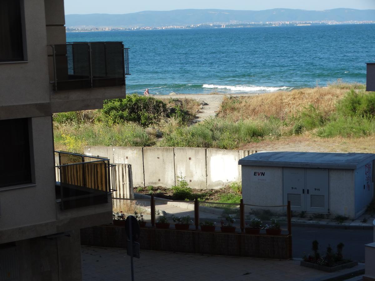 Lora Boutique Apartment Pomorie Ngoại thất bức ảnh